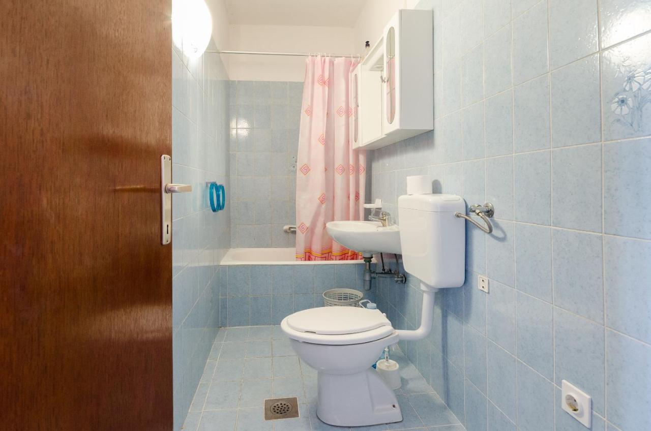Apartments Sime Лопар Екстериор снимка