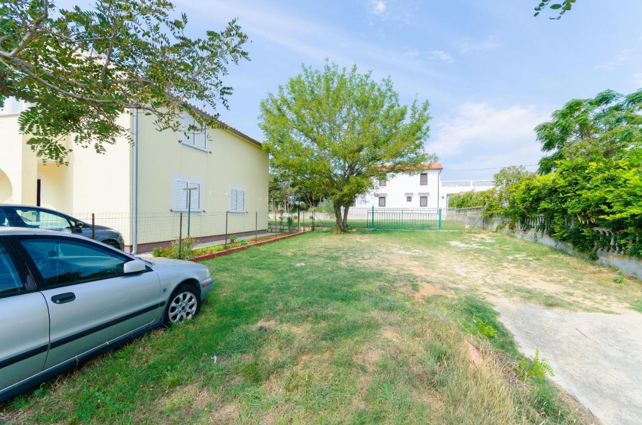 Apartments Sime Лопар Екстериор снимка