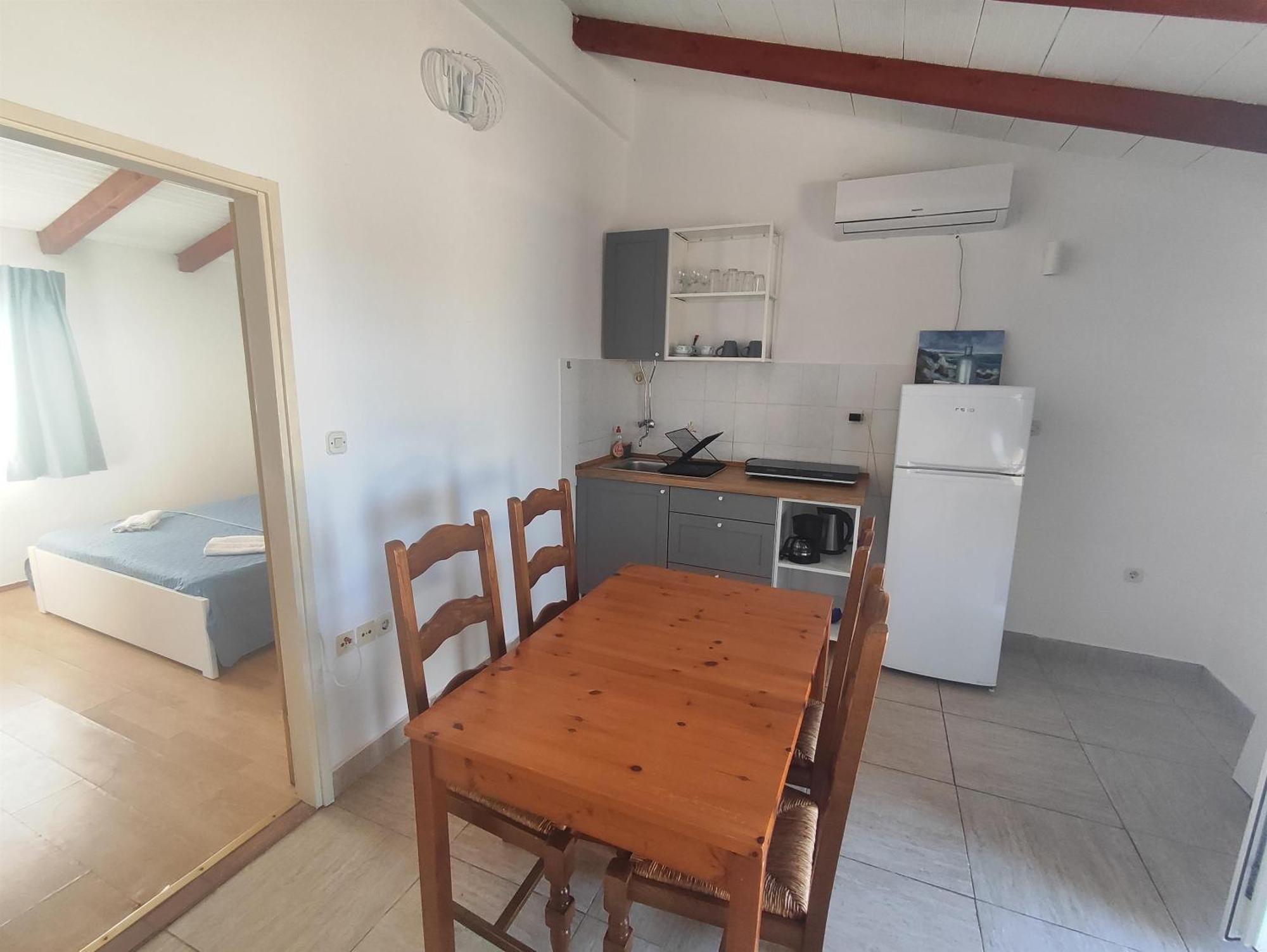 Apartments Sime Лопар Екстериор снимка
